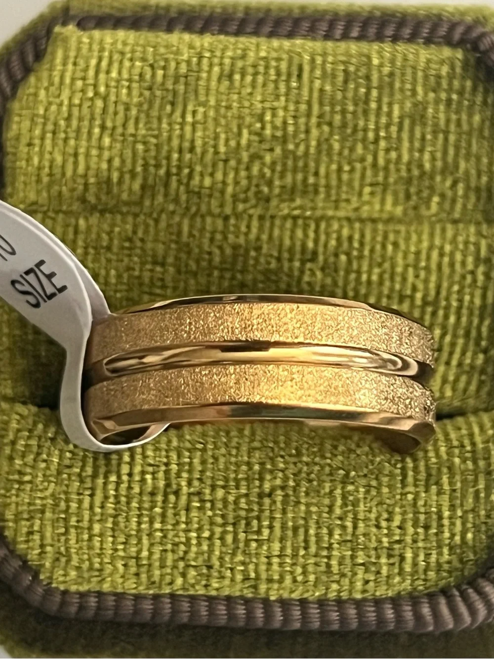 Men's Titanium Steel Gold Textured 8mm Band Size 10